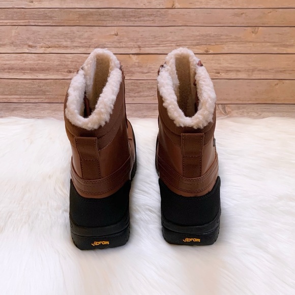 UGG Men’s Felton Waterproof Leather Boots - Picture 5 of 7